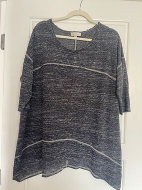 Umgee Heathered Navy Tunic Top